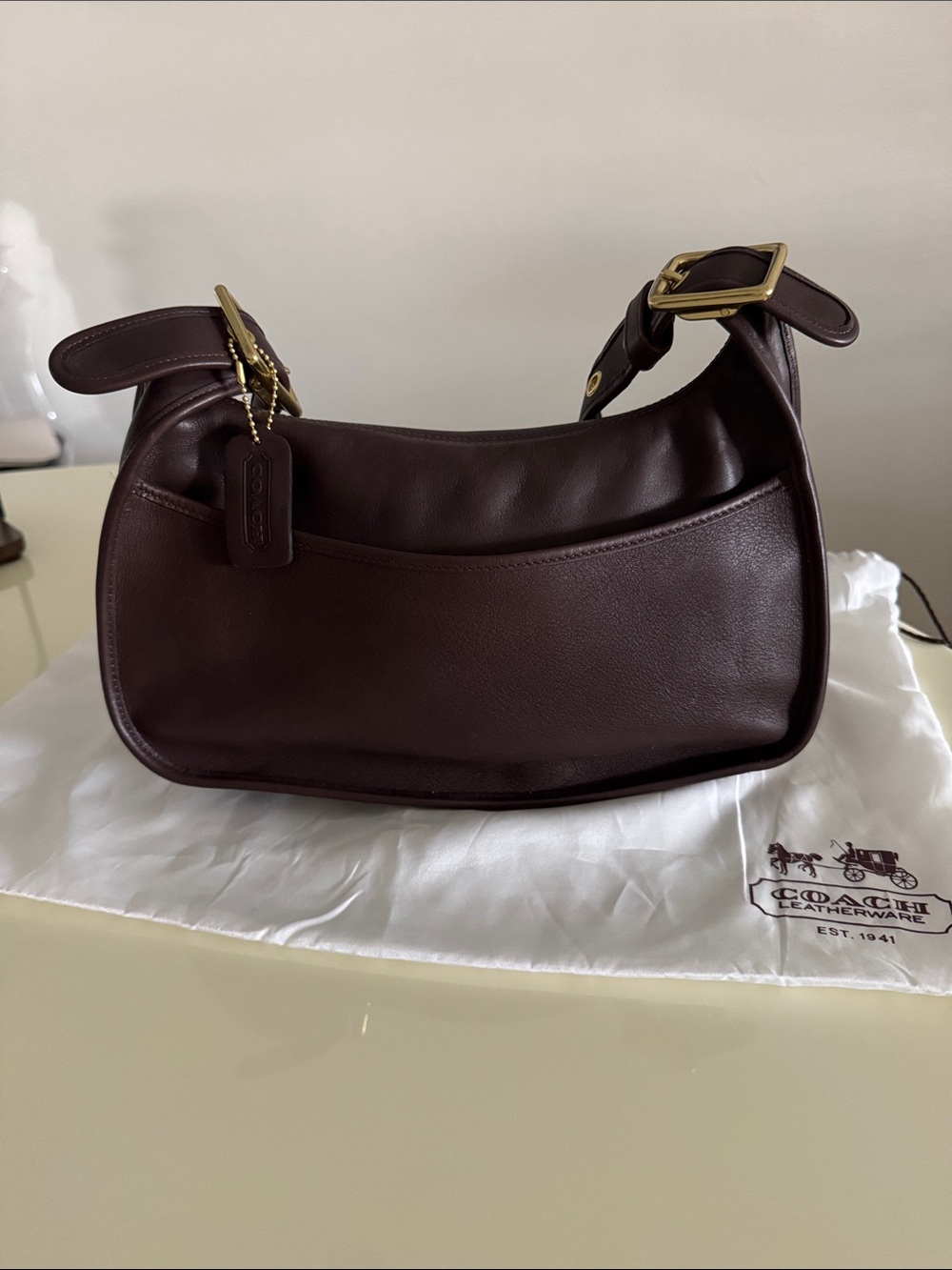 Coach Dark Brown Leather Turnlock Hobo Shoulder Bag with Gold Hardware - Picture 2 of 6